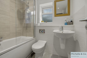 Family Bathroom- click for photo gallery